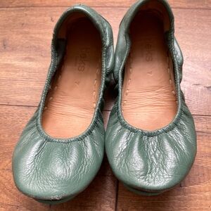 Pacific Green Tieks Ballet Flats Size 7